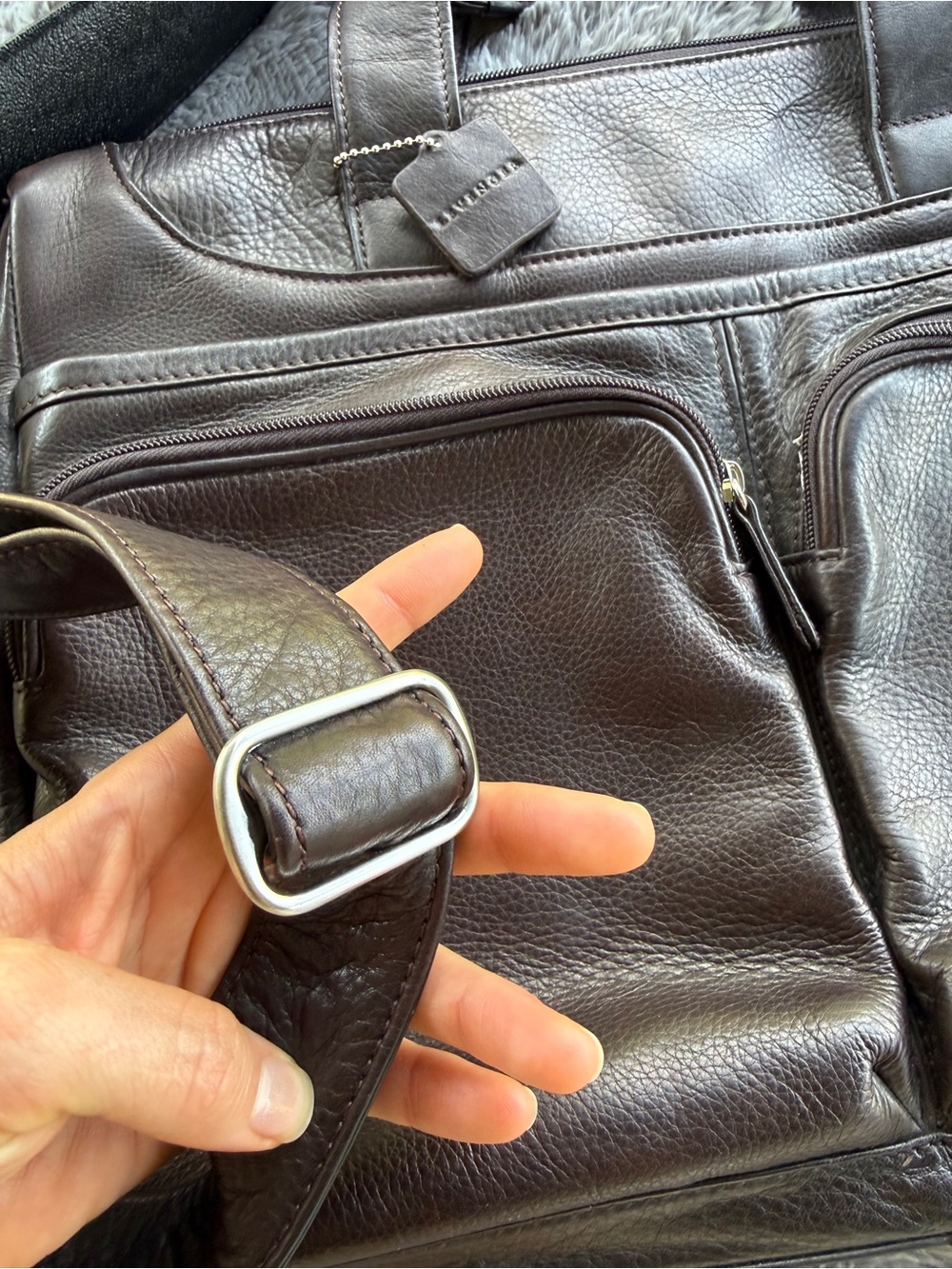 Levenger Laptop Messenger Bag Briefcase Brown Pebbled Leather Crossbody Shoulder - Picture 4 of 16